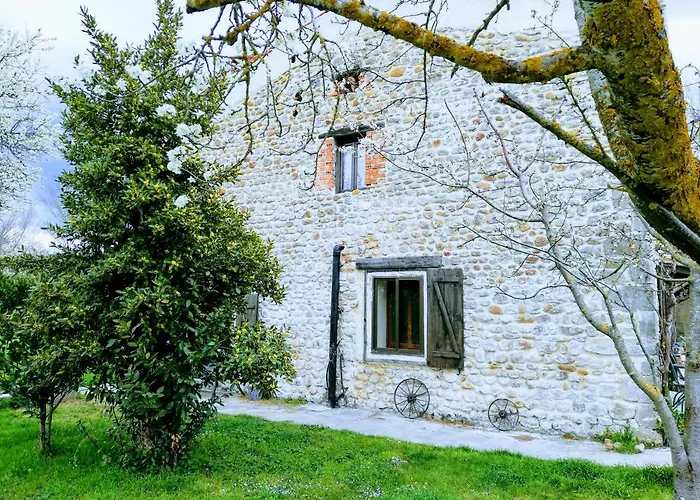 Algarabiastaying 3 Granja San Julian Hébergement de vacances *